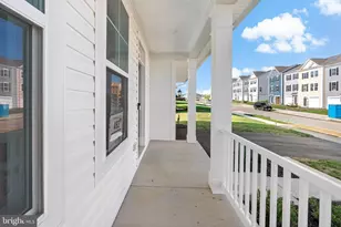 812 Lord Fairfax St, Charles Town, WV 25414 - Photo 4