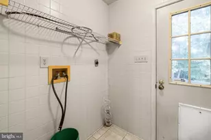 291 Riverview Dr, Harpers Ferry, WV 25425 - Photo 12