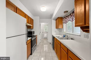 291 Riverview Dr, Harpers Ferry, WV 25425 - Photo 10