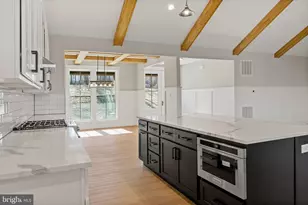 10 Mistletoe Ln, Shepherdstown, WV 25443 - Photo 4