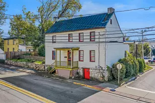 309 W Liberty St, Charles Town, WV 25414 - Photo 2