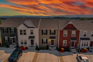 44 Orch Grn Dr, Charles Town, WV 25414 - Photo 2