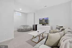 759 Lord Fairfax St, Charles Town, WV 25414 - Photo 10