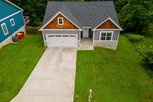 46 Village Cir, Harpers Ferry, WV 25425 - Photo 2