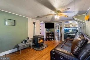 96 Mount Jefferson St, Harpers Ferry, WV 25425 - Photo 6