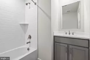 221 Huntwell W Ave, Ranson, WV 25438 - Photo 16