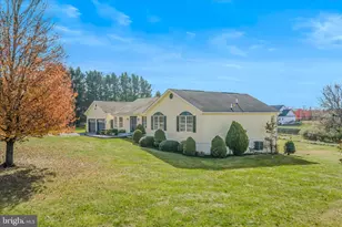 104 Stonehouse Ln, Shepherdstown, WV 25443 - Photo 2
