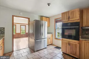 207 W High St, Shepherdstown, WV 25443 - Photo 10