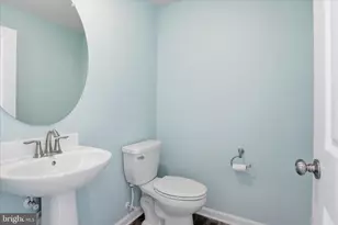 889 Barksdale Dr, Charles Town, WV 25414 - Photo 6