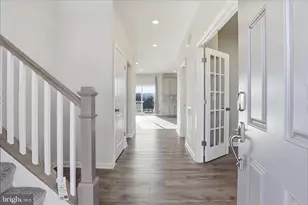 889 Barksdale Dr, Charles Town, WV 25414 - Photo 4