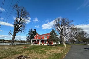 1585 Gardners Ln, Shepherdstown, WV 25443 - Photo 4