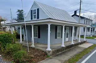 1323 W Washington St, Harpers Ferry, WV 25425 - Photo 2