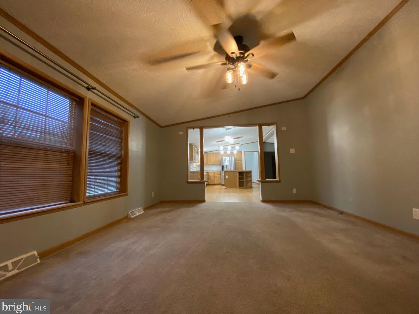 4 Allamong Ln, Morgantown, WV 26508