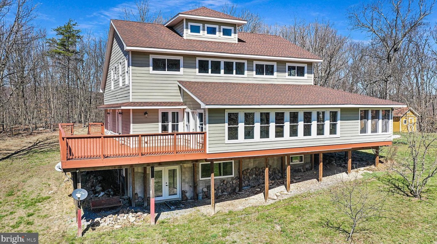 385 Lost Ridge Ln, Ridgeley, WV 26753