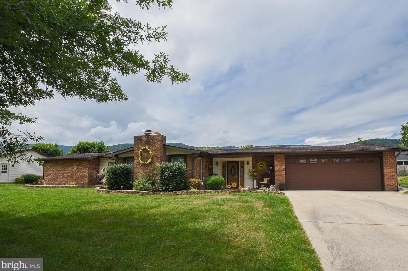 600 Reynolds Ter, Medley, WV 26726-2810