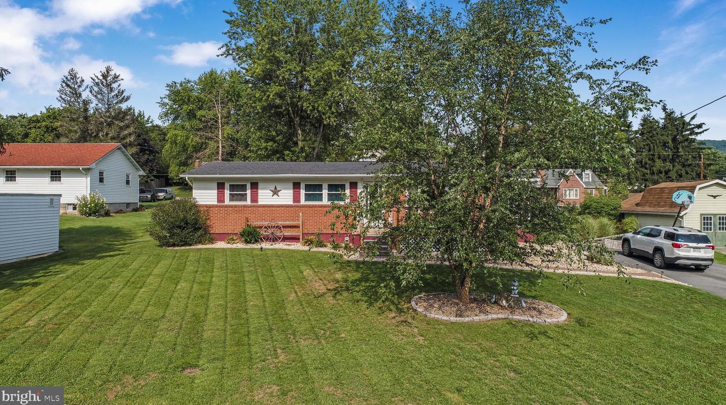 93 S Park St, Ridgeley, WV 26753