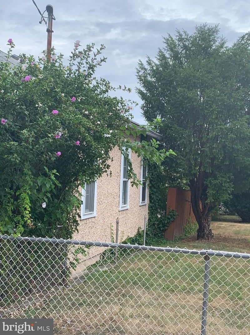 480 Barnes St, Medley, WV 26726-2413