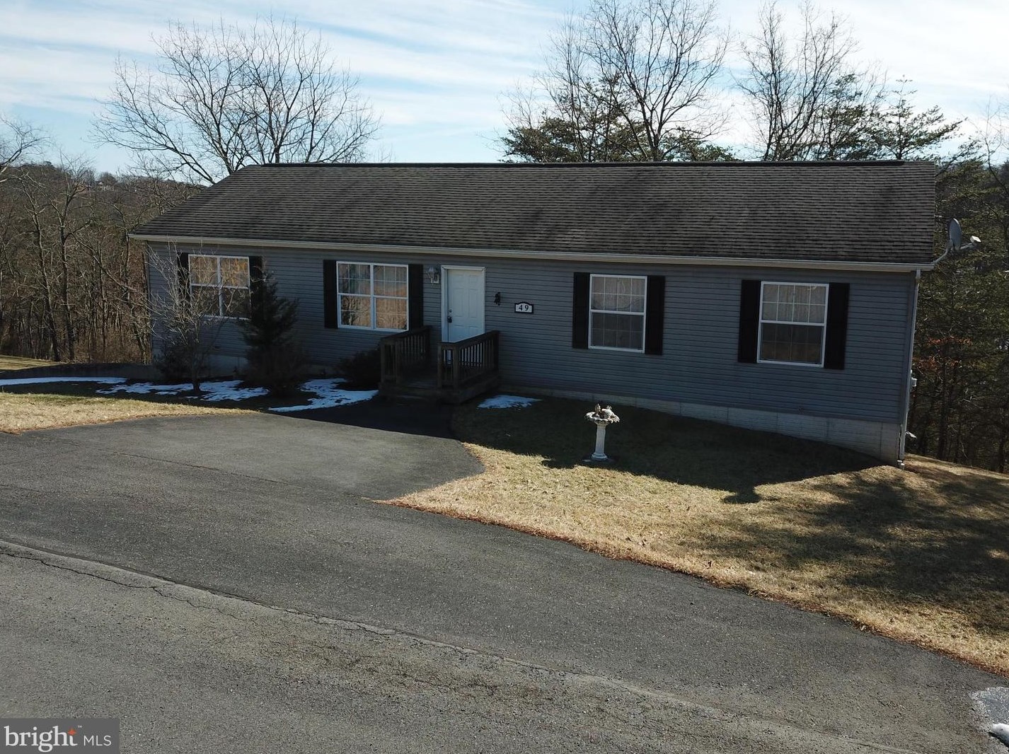 49 Deercross Dr, Fort Ashby, WV 26719