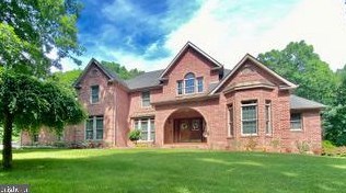 681 Hillcrest Dr, New Creek, WV 26743