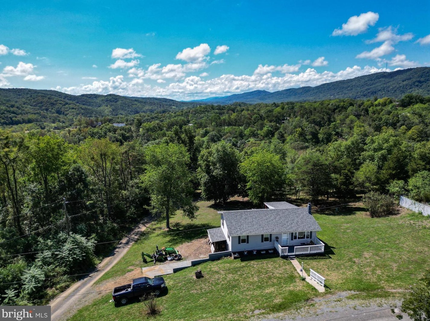 47 Cypress Dr, Medley, WV 26726