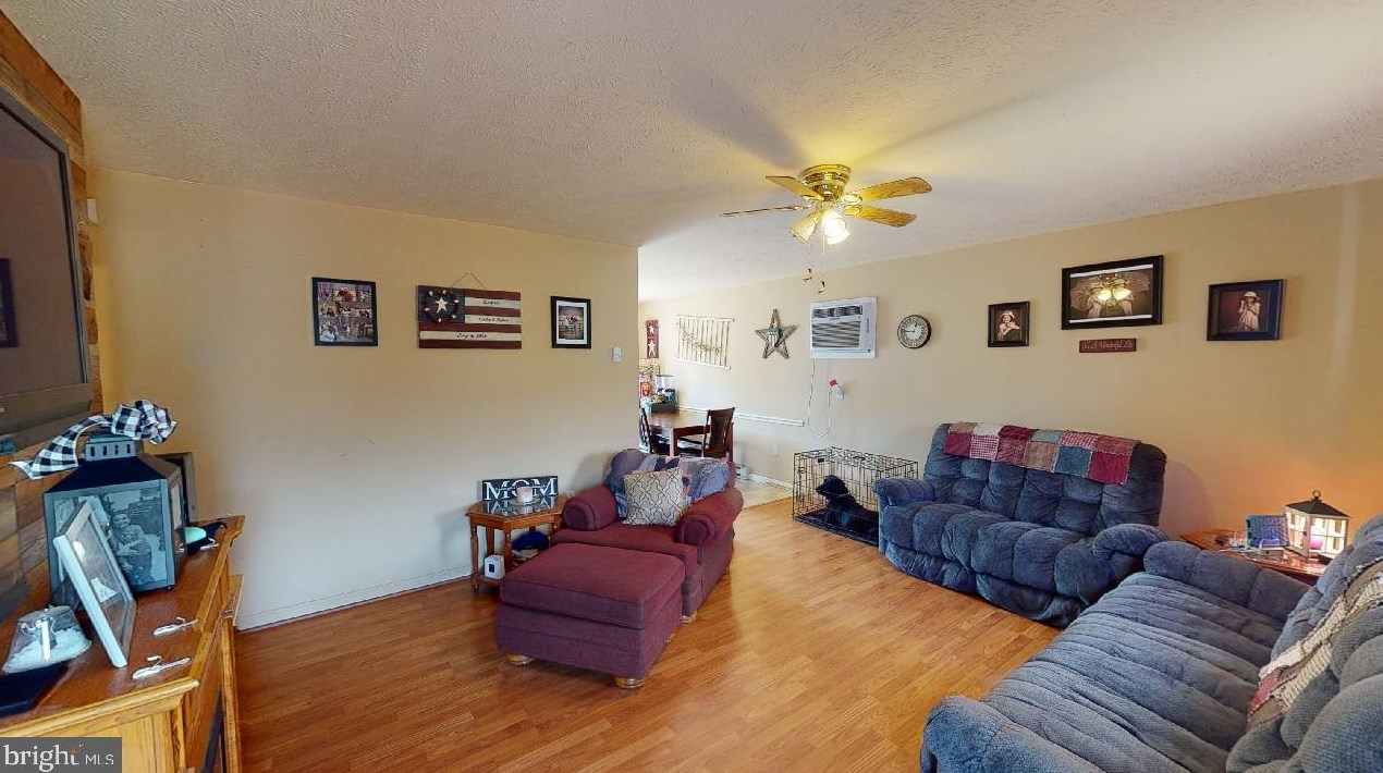 71 S Robin Dr, Ridgeley, WV 26753
