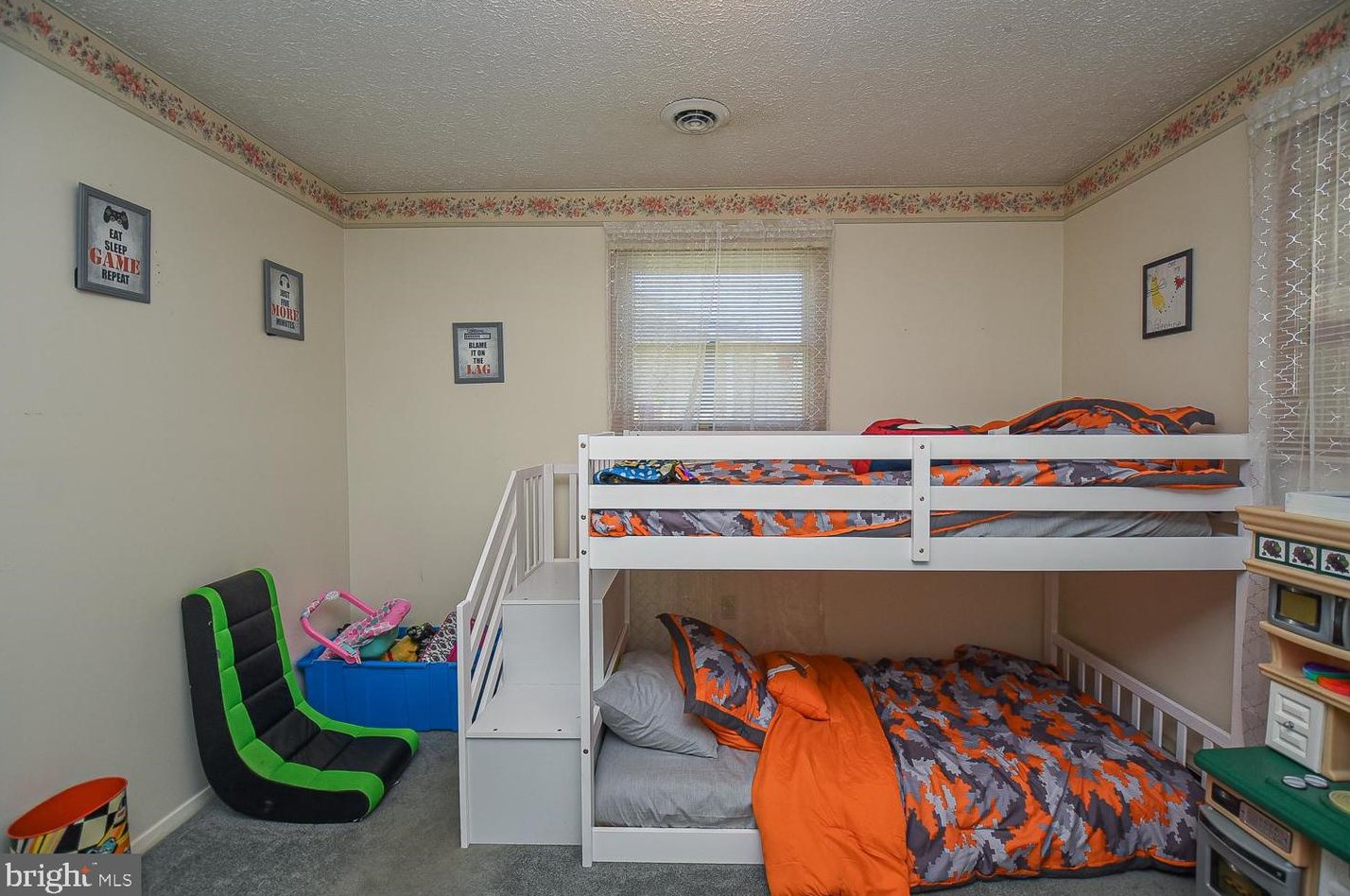 47 Nightingale St, Medley WV  26726-9458 exterior