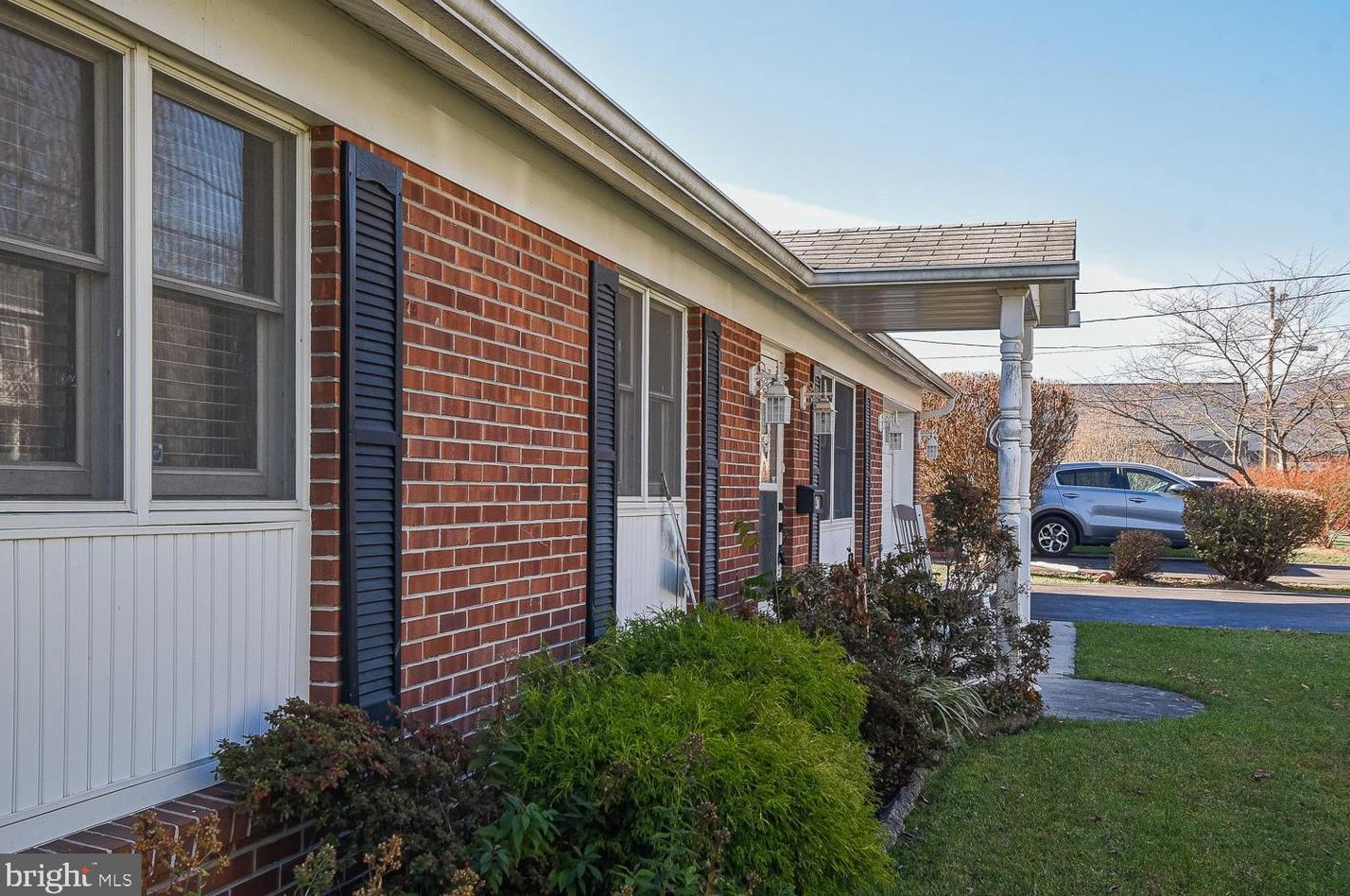 47 Nightingale St, Medley WV  26726-9458 exterior