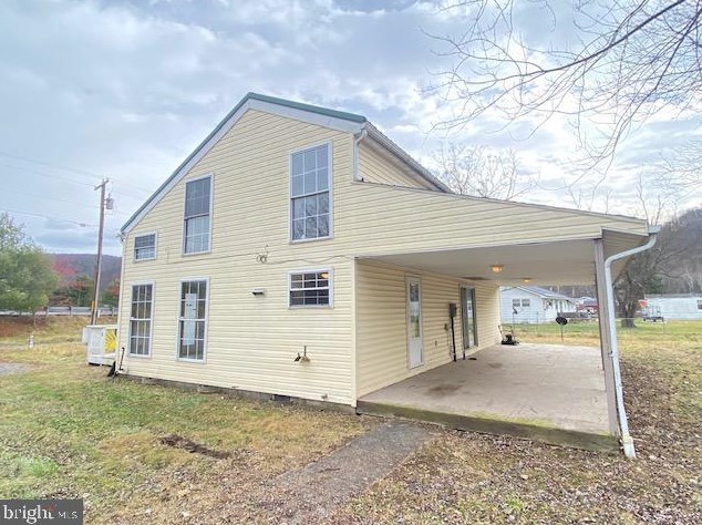 38 E Eagle Ln, Medley, WV 26726
