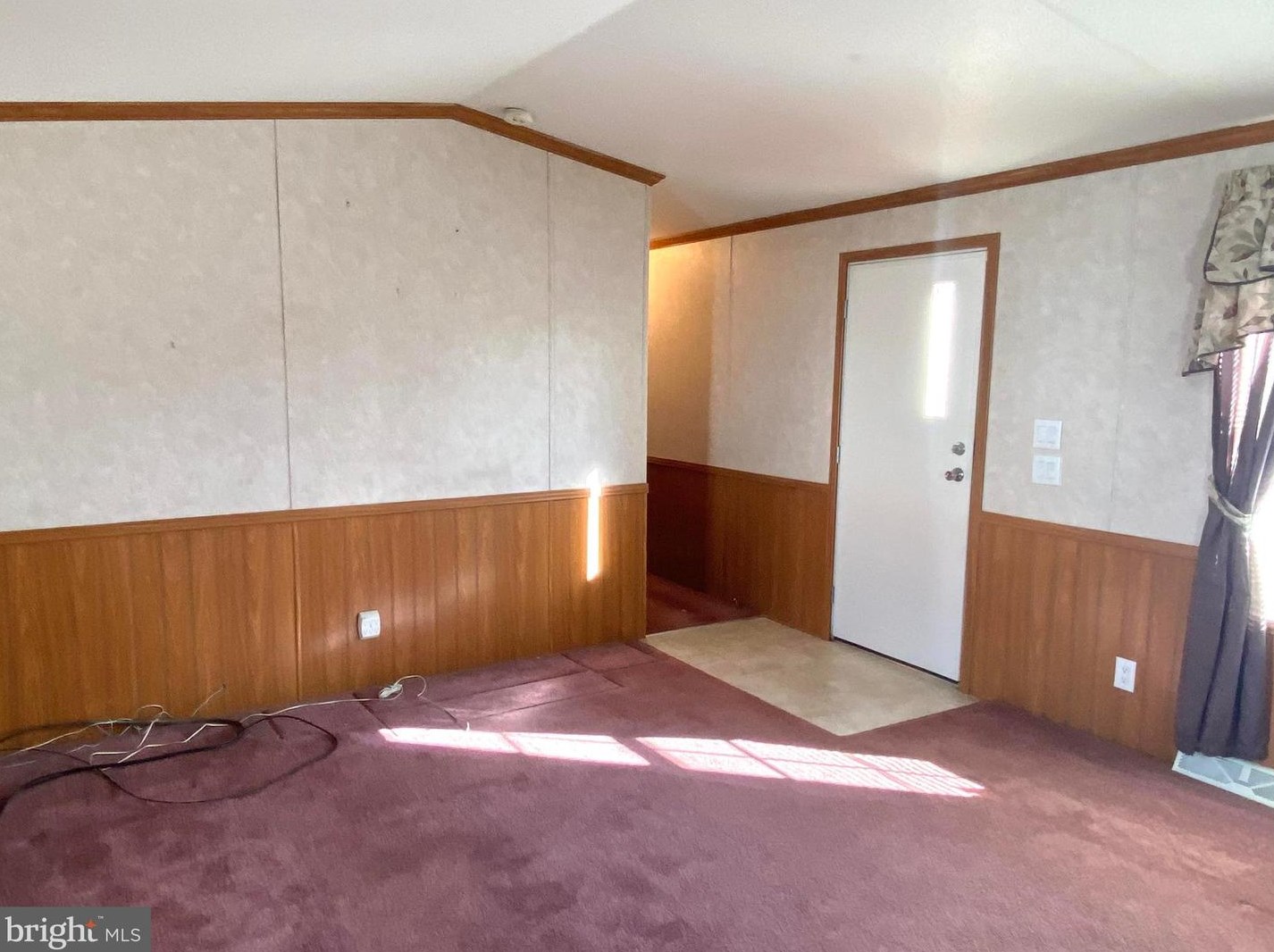 631 Trenum Dr, Medley, WV 26726