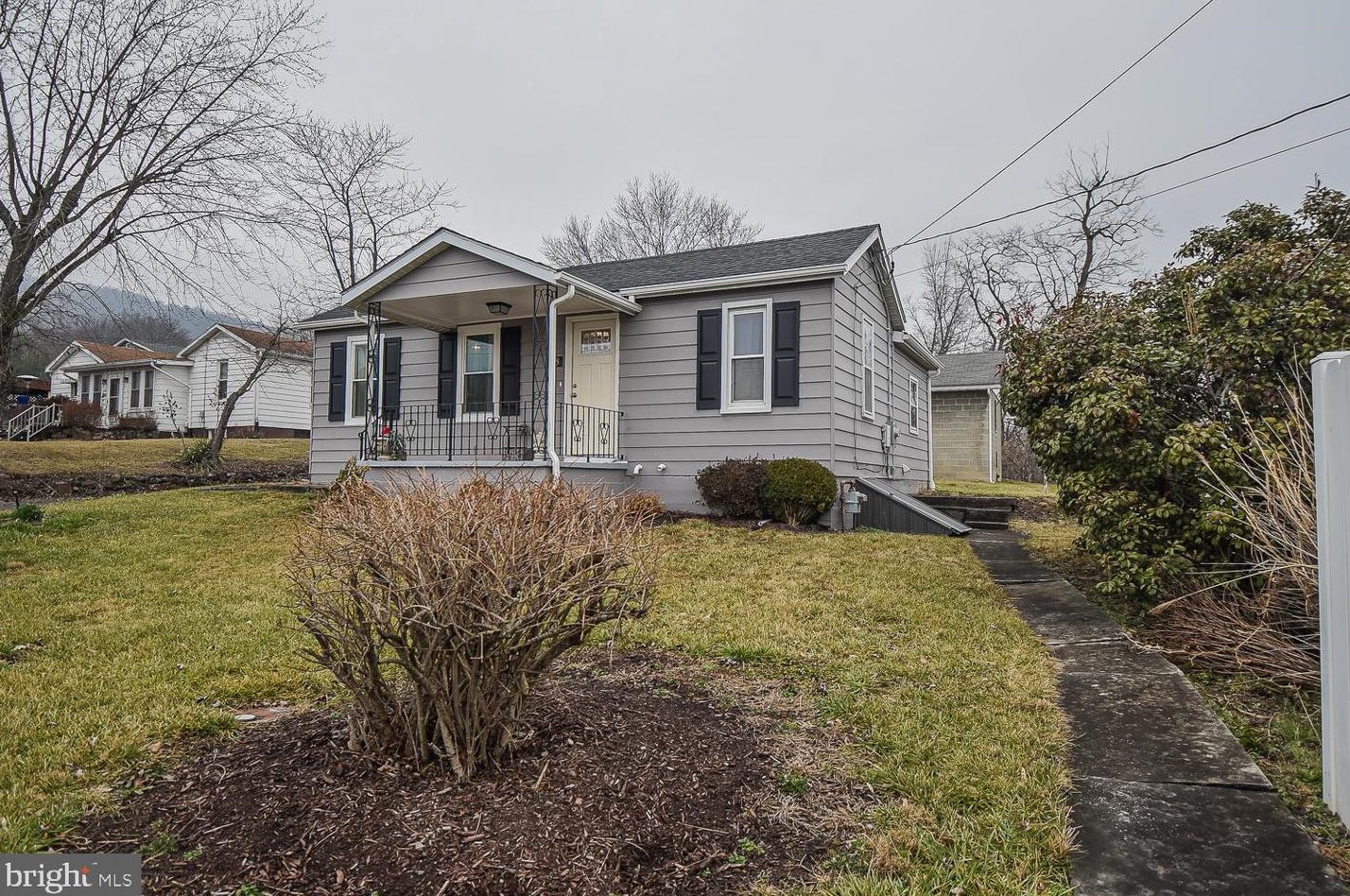 138 Clearview Ave, Wiley Ford, WV 26767