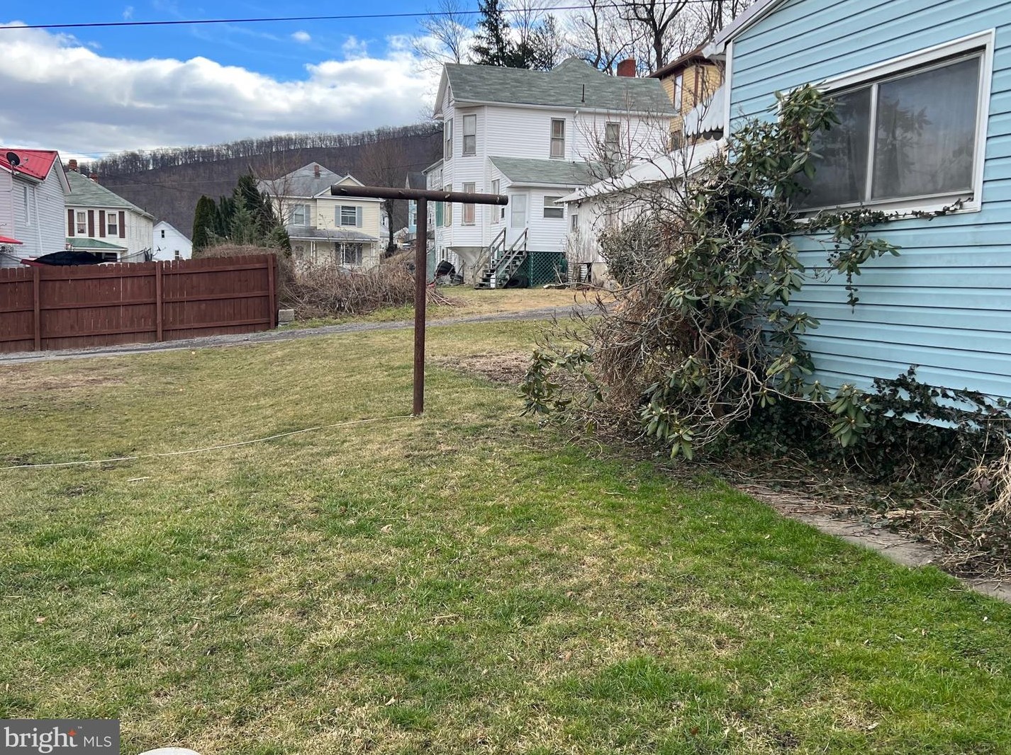 101 A St, Medley, WV 26726-2710