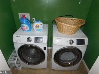 30 Paris Cir, Medley WV 26726-5018 exterior