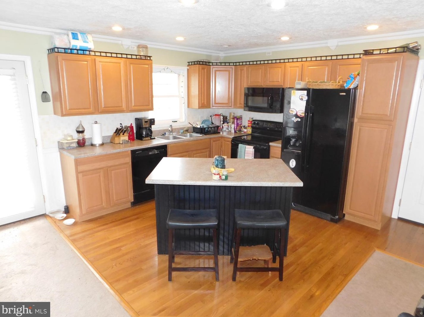 30 Paris Cir, Medley WV 26726-5018 exterior