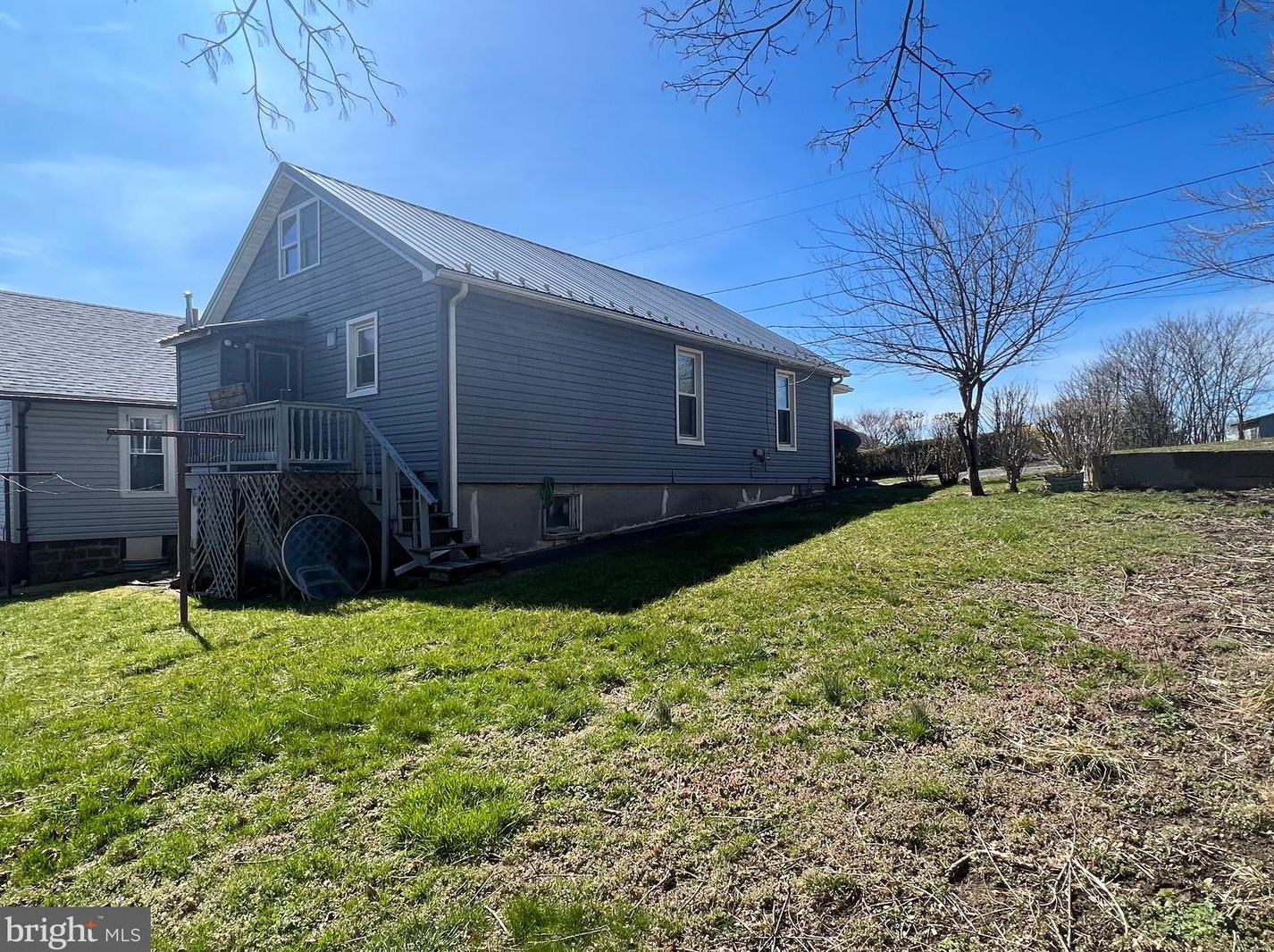 230 Virginia St, Medley, WV 26726-2532