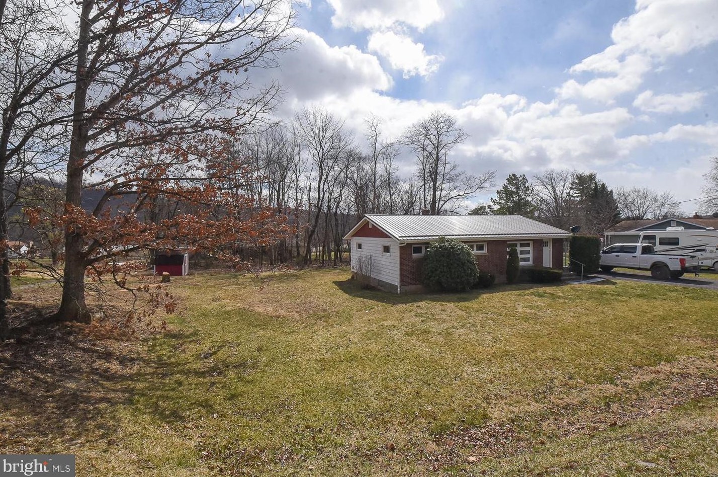 108 Lester St, Medley, WV 26726