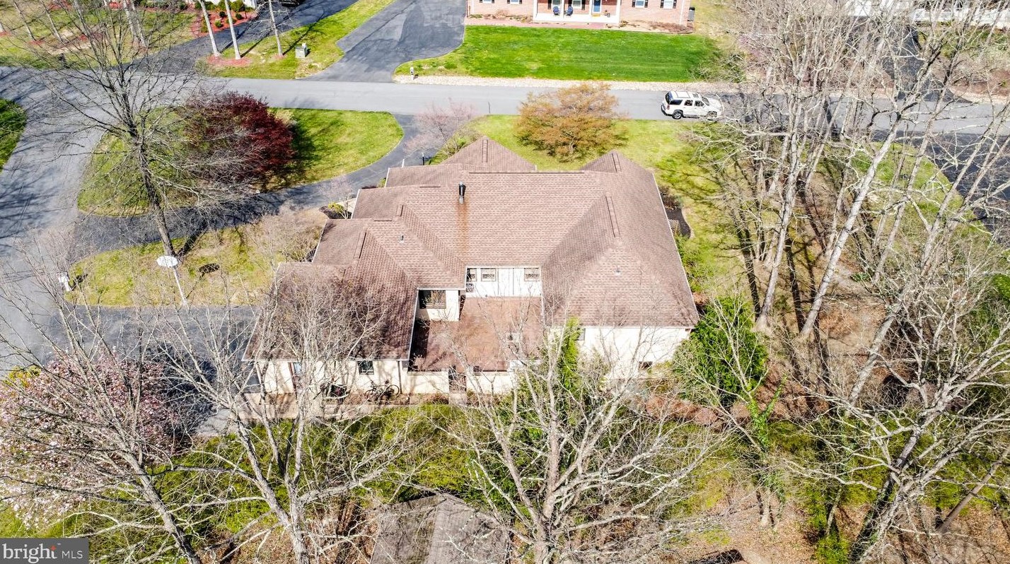 21 Catamaran Ct, Ridgeley, WV 26753