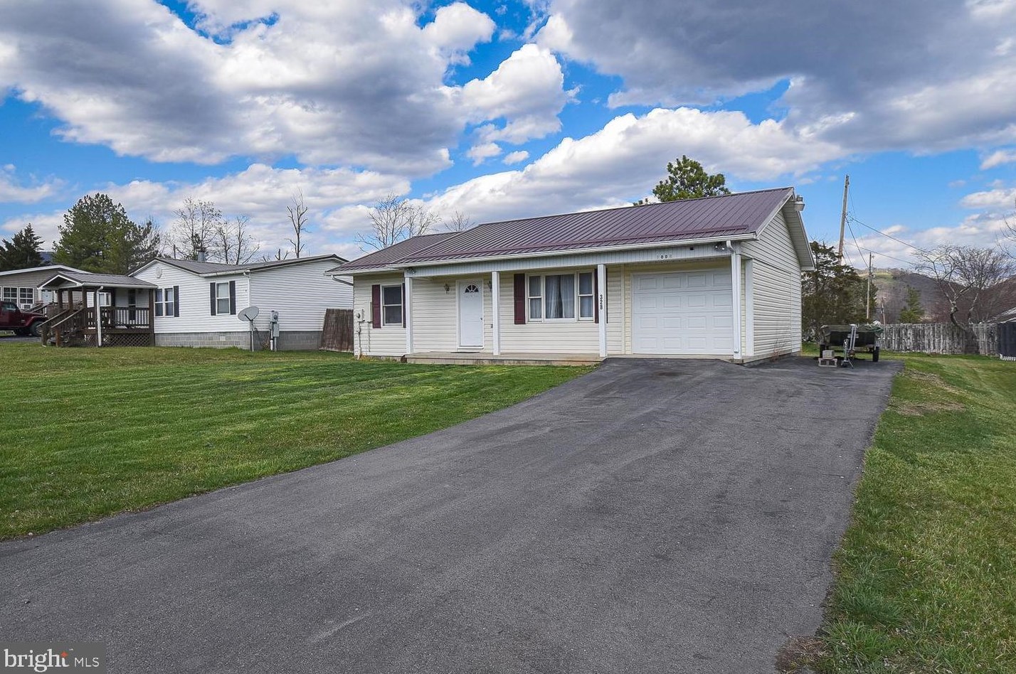 328 Trenum Dr, Medley WV  26726 exterior