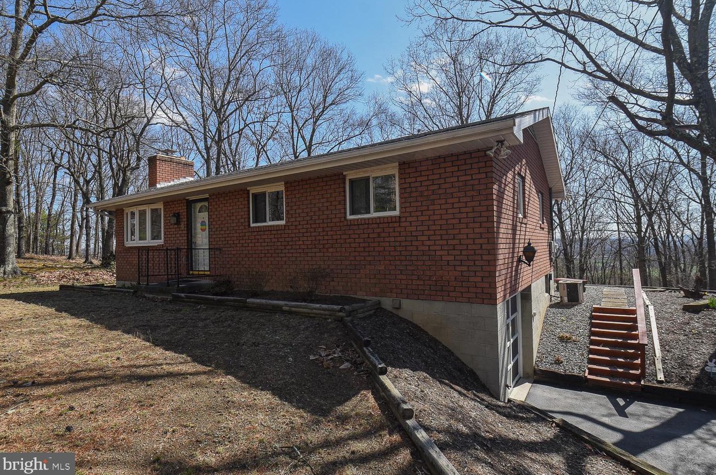348 Charles St, Ridgeley, WV 26753