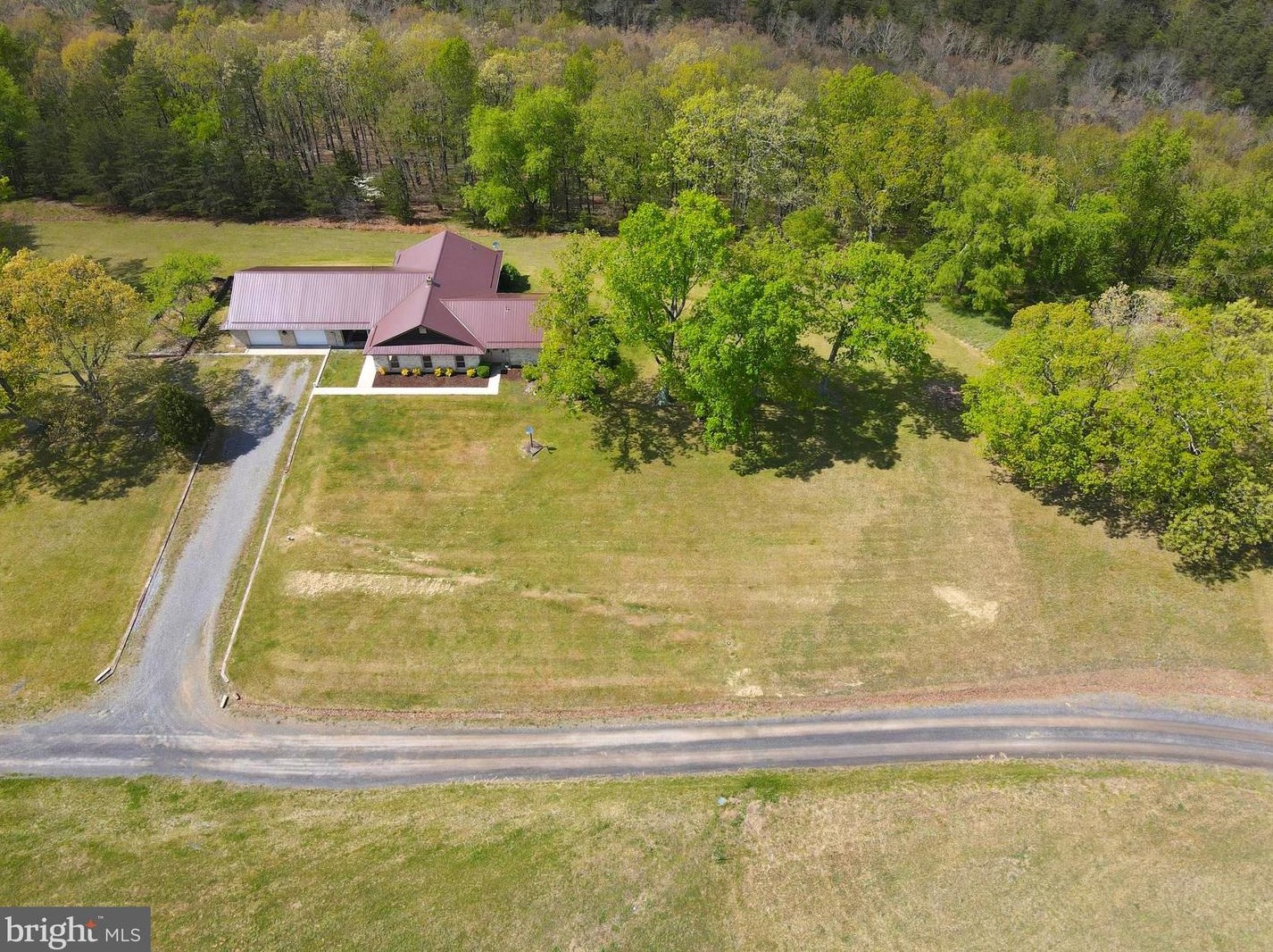 406 See View Dr, Medley, WV 26710