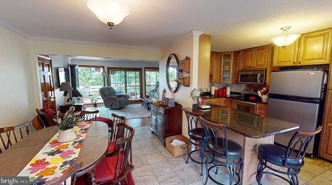 93 Cres View Dr, Fort Ashby, WV 26719