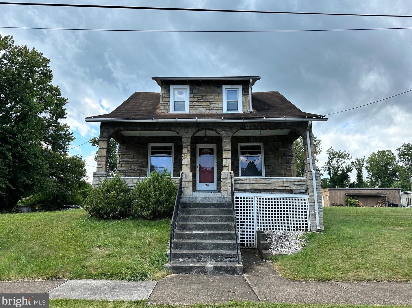 200 Maple Ave, Medley, WV 26726