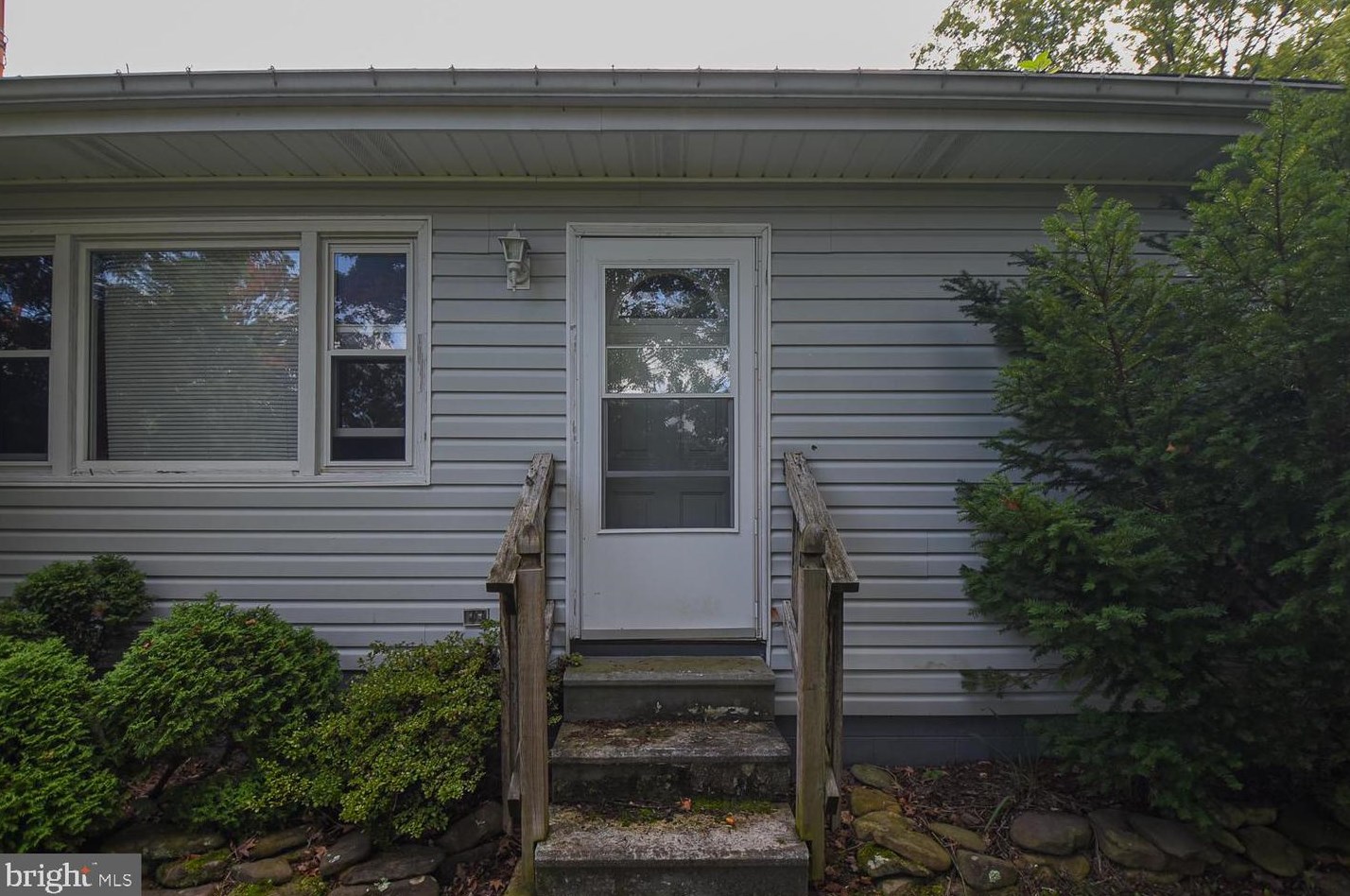 194 Windy Hill Dr, Medley, WV 26726
