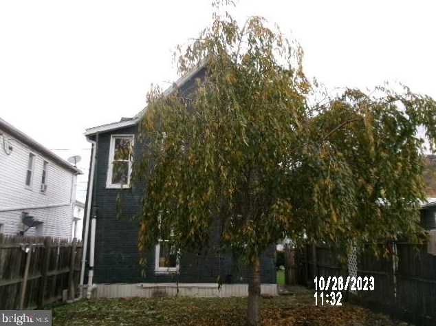 116 Mozelle St, Medley, WV 26726