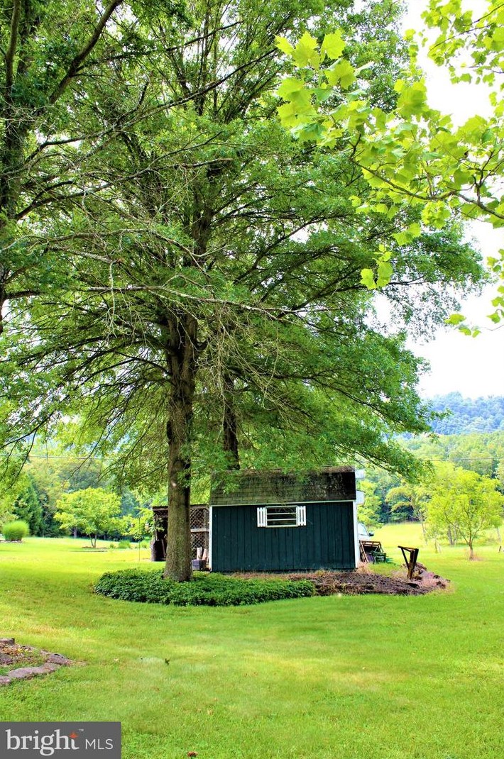 5374 Knobley Rd, Medley WV  26726 exterior