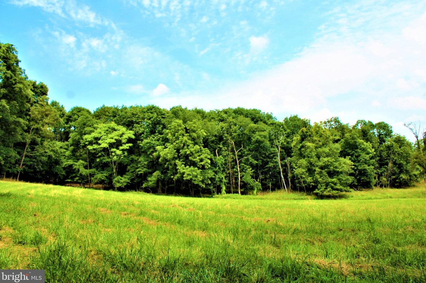 5374 Knobley Rd, Medley WV  26726 exterior