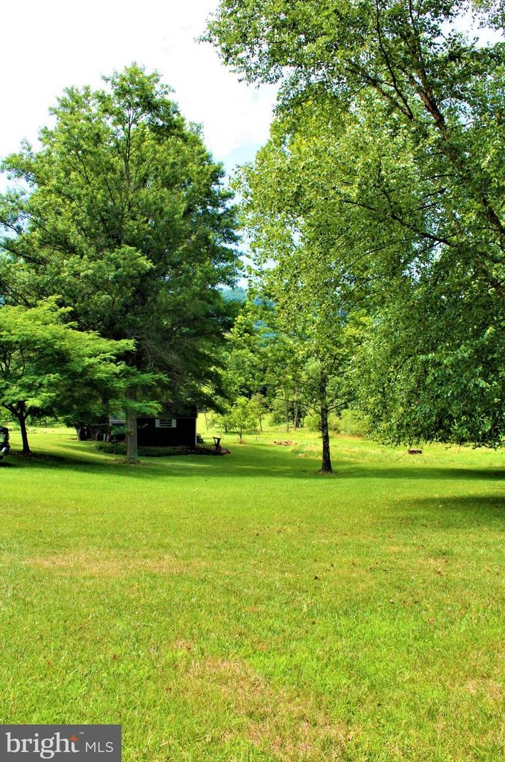 5374 Knobley Rd, Medley WV  26726 exterior