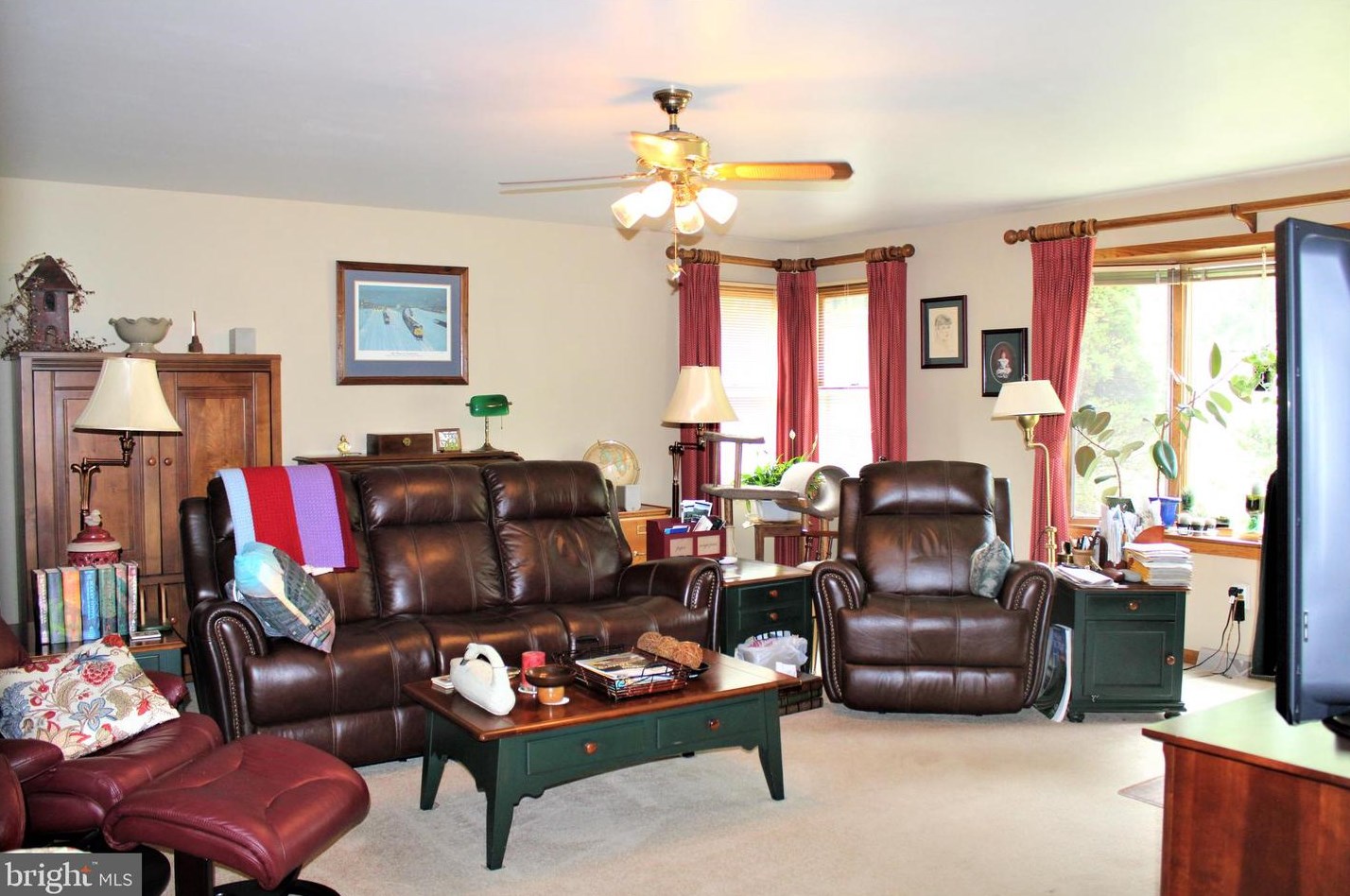 5374 Knobley Rd, Medley WV  26726 exterior