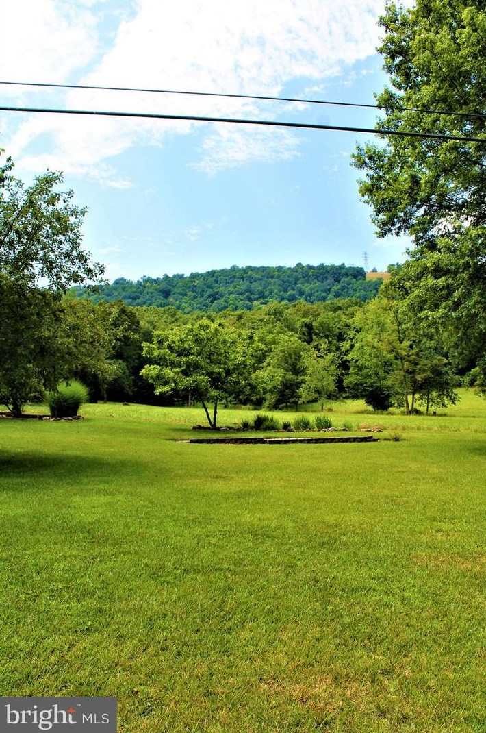 5374 Knobley Rd, Medley WV  26726 exterior