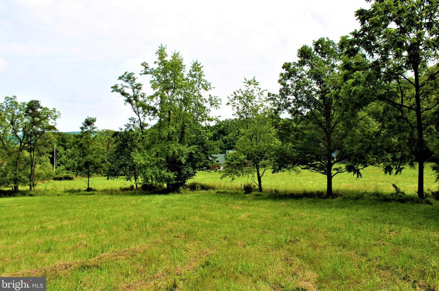 5374 Knobley Rd, Medley WV  26726 exterior