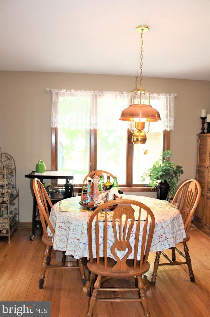 5374 Knobley Rd, Medley WV  26726 exterior